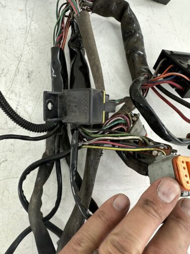1999 HARLEY DAVIDSON DYNA MAIN WIRING HARNESS LOOM FUSE RELAY