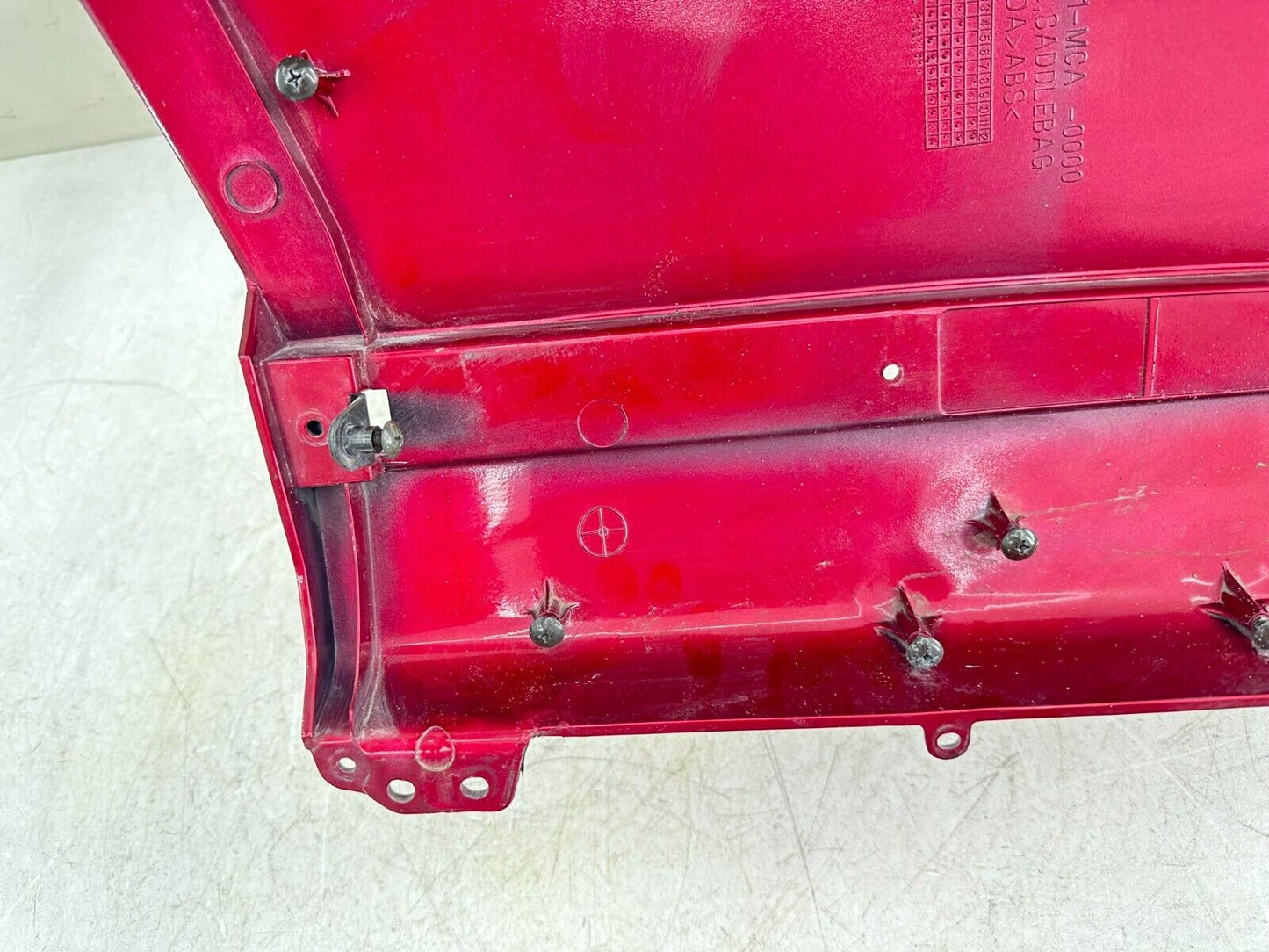 2004 Honda Goldwing GL1800 Red Left Outer Saddlebag Lid Cover Case
