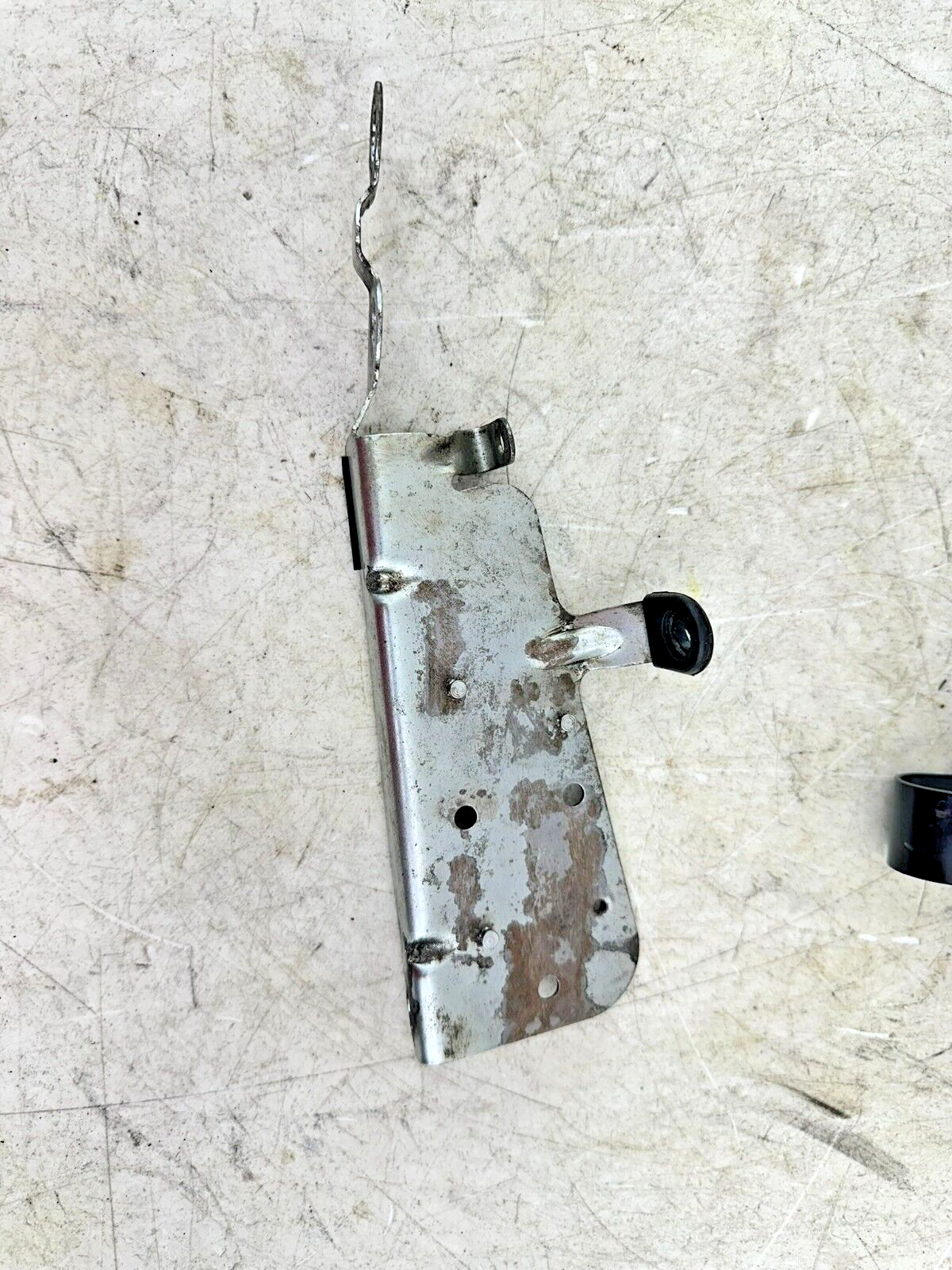 1999 HARLEY SOFTAIL Gas Tank Dash Console Mounting Hardware