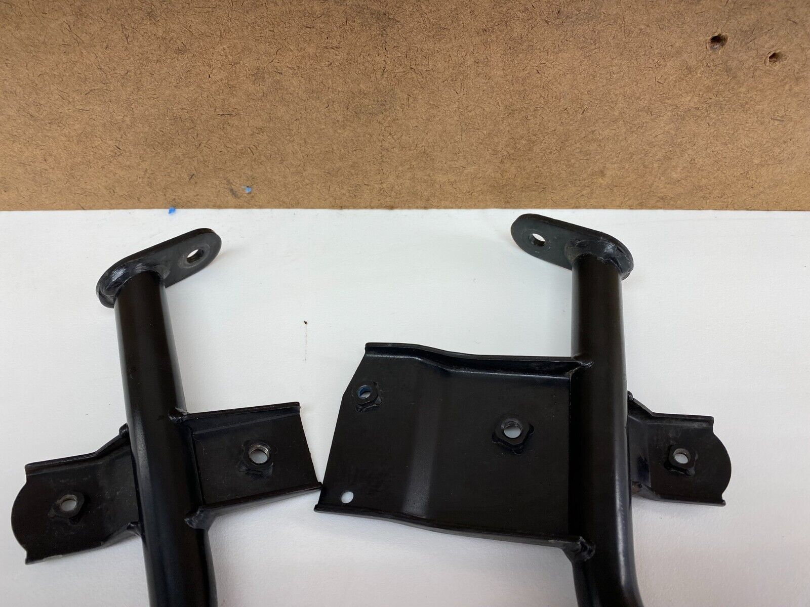 2005 YAMAHA ROYAL STAR 1300 XVZ1300CT Tour Deluxe Saddlebag Mounting Bracket