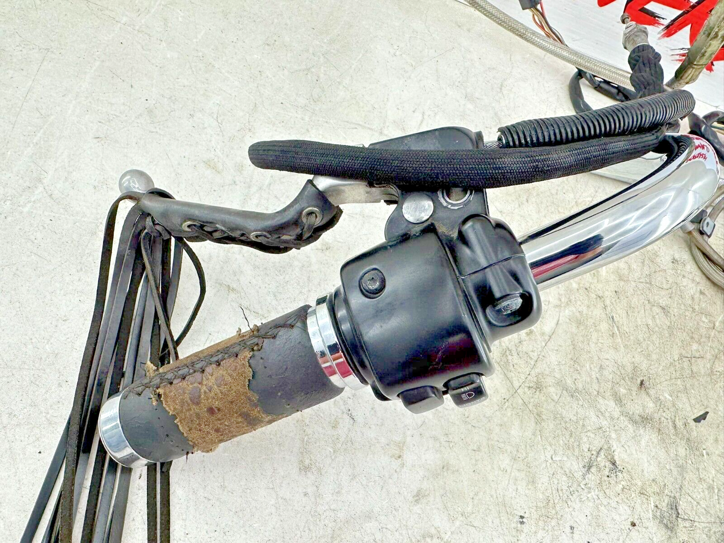 2002 HARLEY DYNA LOW RIDER Mini Apes Handlebars Hidden Wires Throttle + Clutch