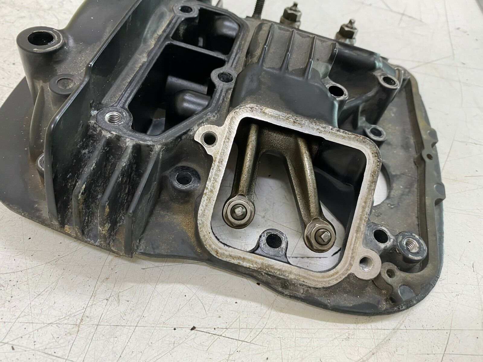 2001 SUZUKI INTRUDER 800 VS800GL Rear Cylinder Head Valve Cover Rocker Box 11K
