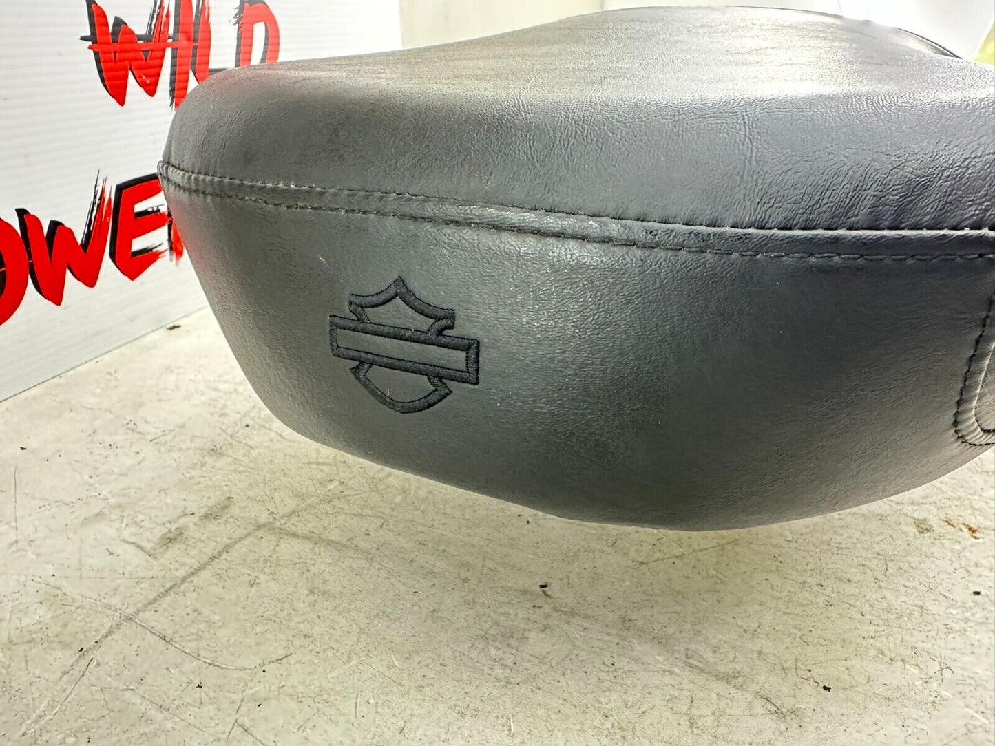 1999 HARLEY DYNA OEM HD Driver Passenger Seat Saddle NOS