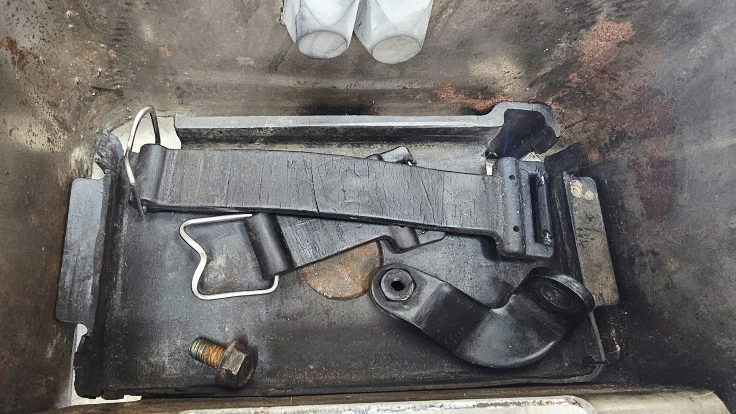 1993 HARLEY SOFTAIL Oil Tank Cannister Reservoir & Hose Line