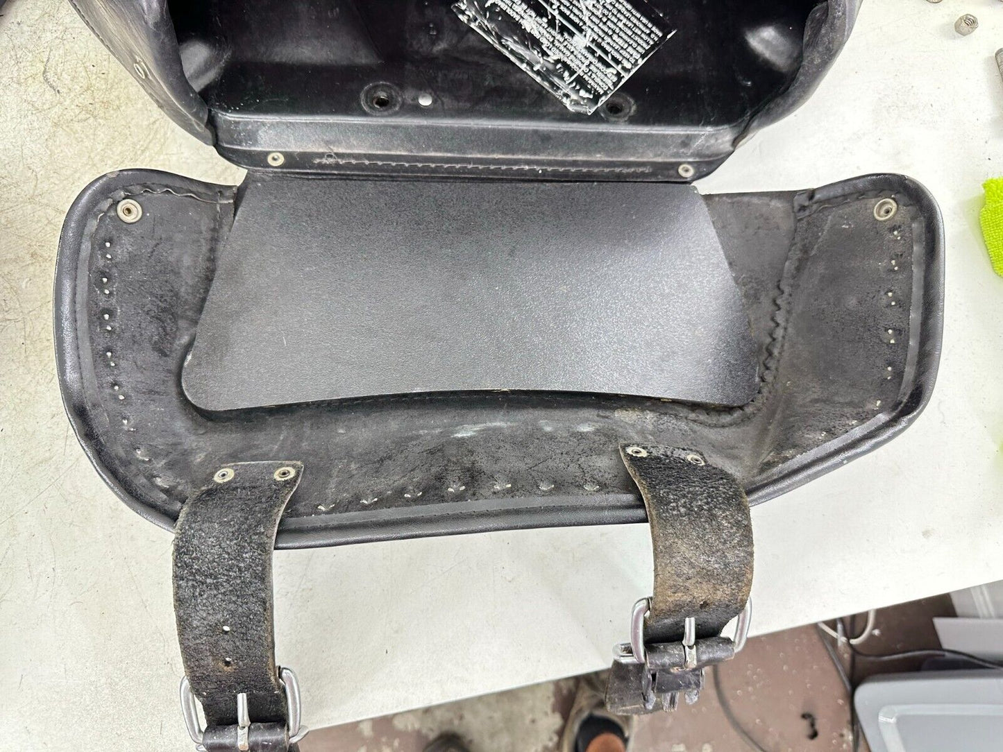 2003 HARLEY DAVIDSON SOFTAIL OEM HD Studded Leather Saddlebags Right Left
