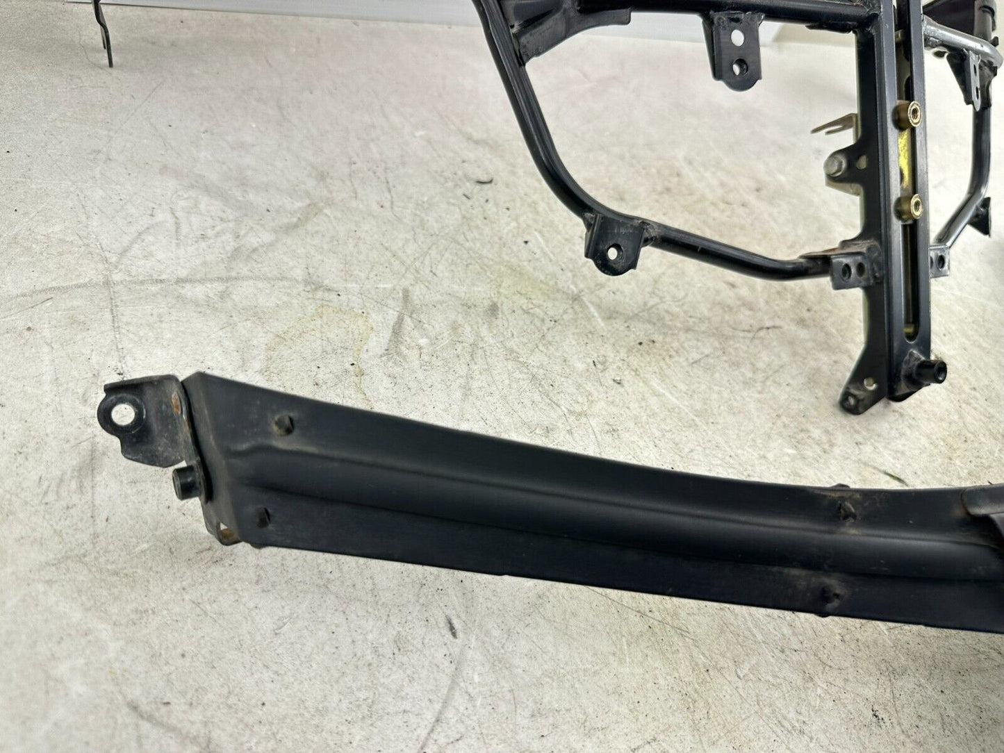 2004 Honda Goldwing GL1800 Windshield Height Adjustment MTG Bracket Hardware