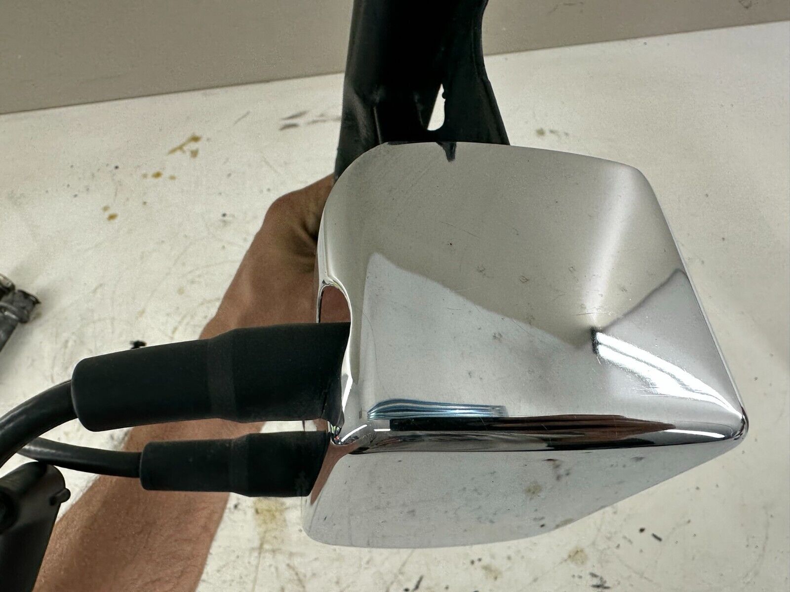 2003 HARLEY DAVIDSON SOFTAIL Ignition Coil w/ Chrome Cover & Mounting Bracket