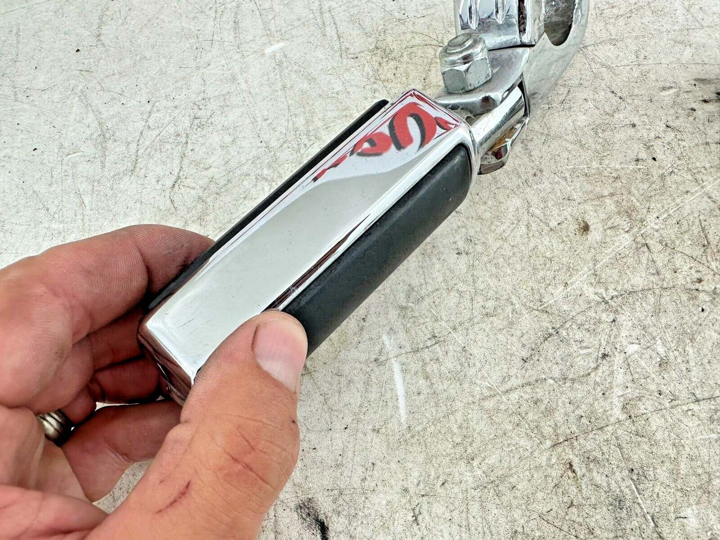 2007 Harley Electra Glide CVO Chrome Airflow Highway Crash Bar Pegs Foot Rest