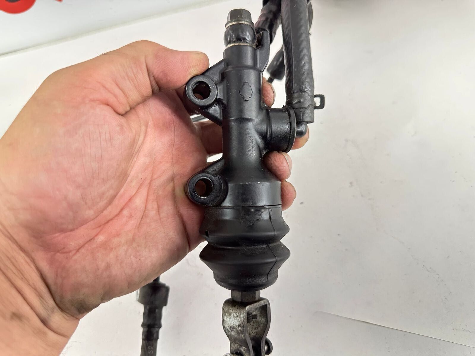 2007 HARLEY SPORTSTER CUSTOM Rear Brake Caliper + Master Cylinder