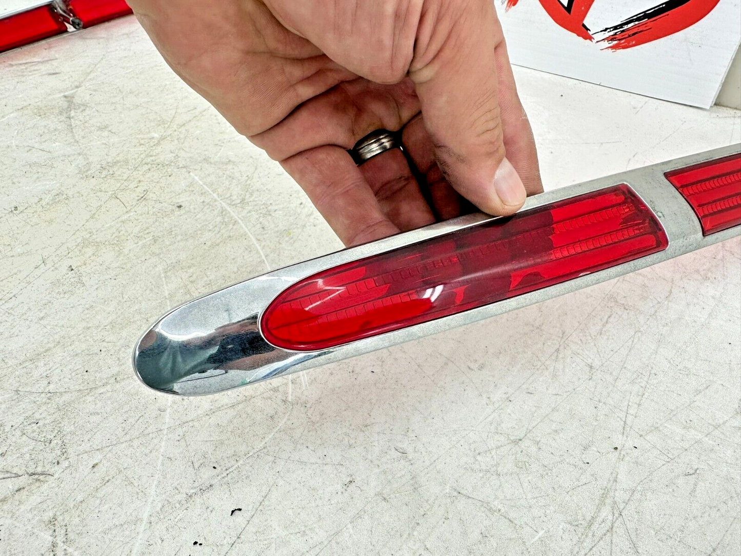2004 Honda Goldwing GL1800 Kuryakyn Saddlebag LED Light Cover Reflector