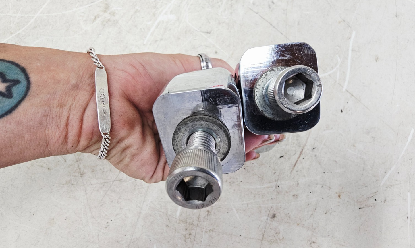 2000 HONDA VALKYRIE INTERSTATE Handle Bar Handlebar Mounts Clamps