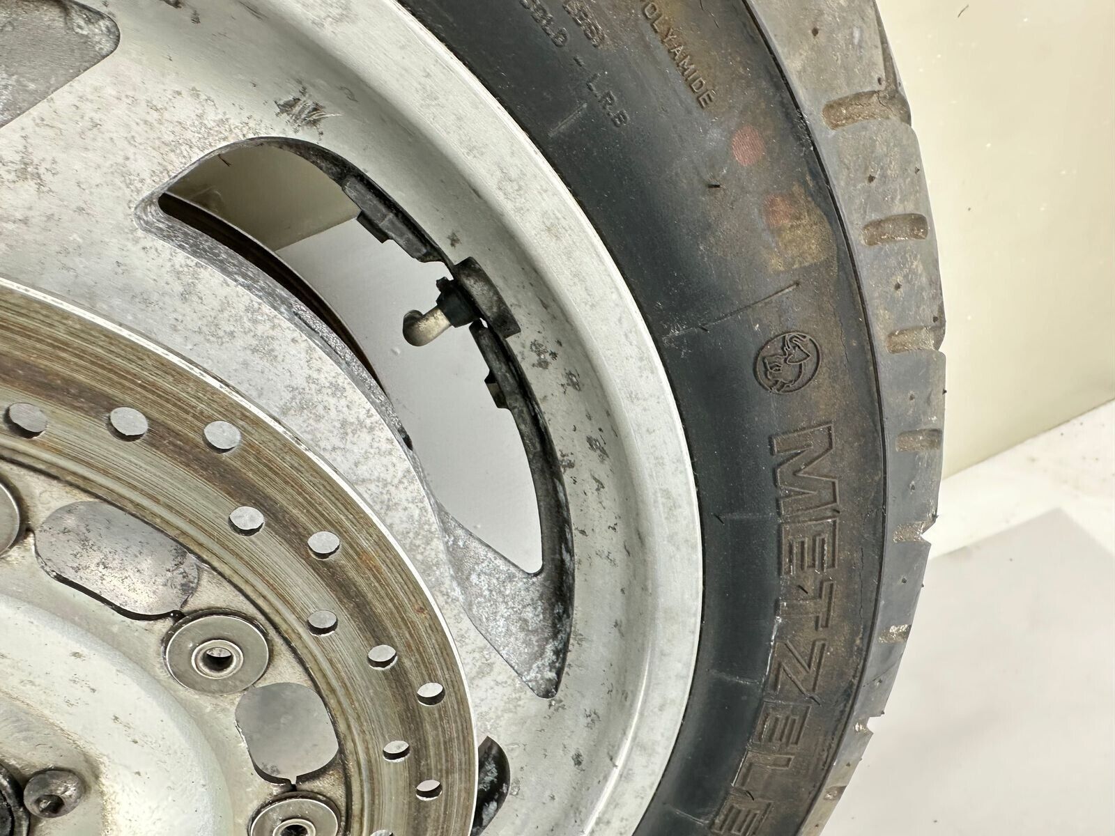 1998 HONDA VALKYRIE INTERSTATE Front Wheel Rim Mag 17"