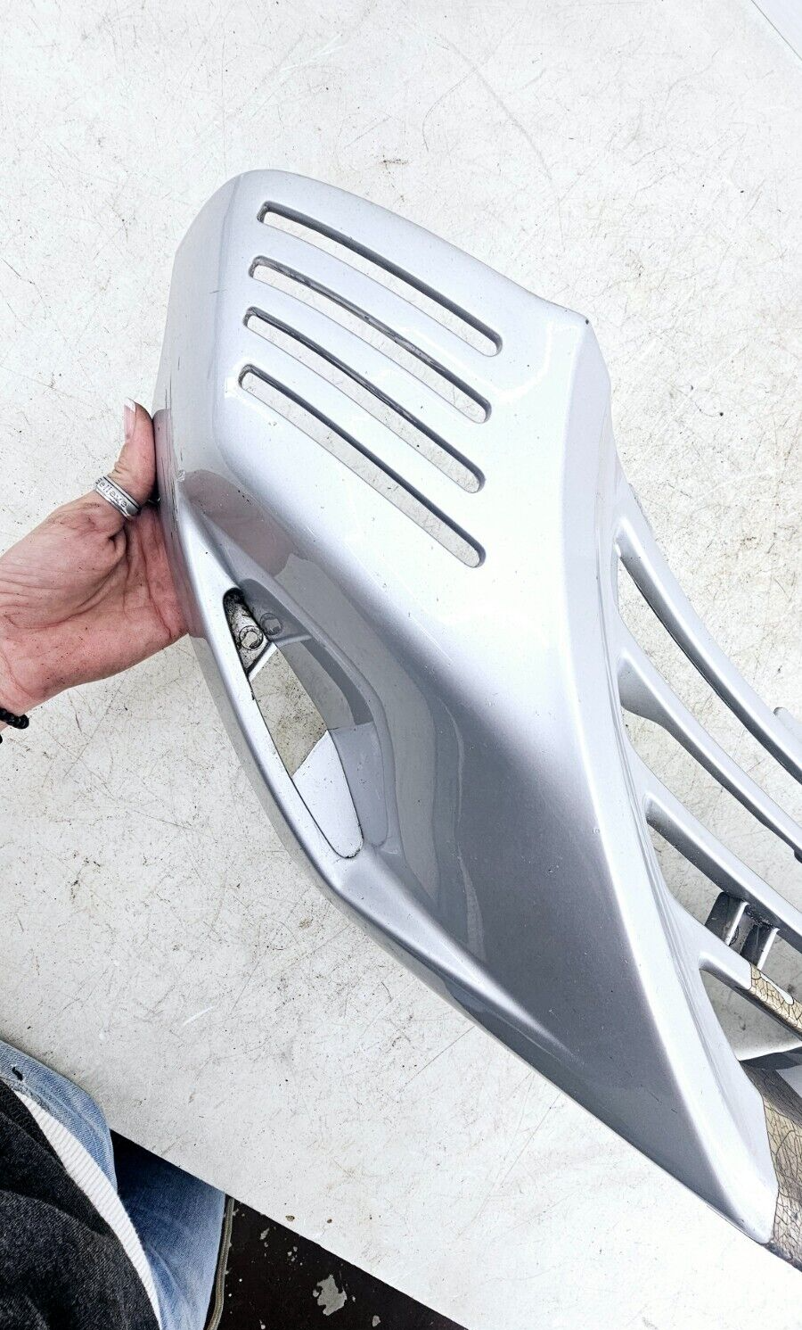 1993 HONDA GOLDWING GL1500 Silver Lower Chin Front Wheel Fairing Cowl Panel