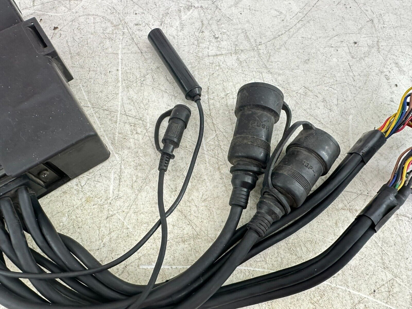 1999 HONDA VALKYRIE INTERSTATE AM FM Radio Stereo Unit Module 39100-MBYA-0003
