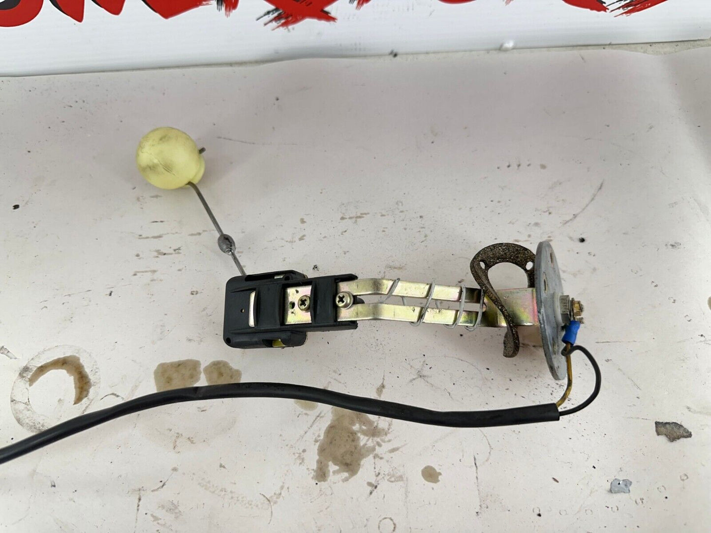 1999 HARLEY ELECTRA GLIDE Fuel Level Sensor Sending Unit 99 Down