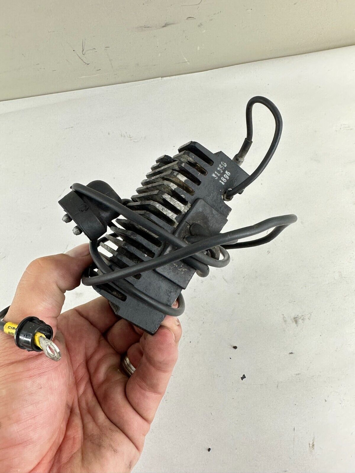 1996 HARLEY DAVIDSON DYNA BATTERY VOLTAGE REGULATOR