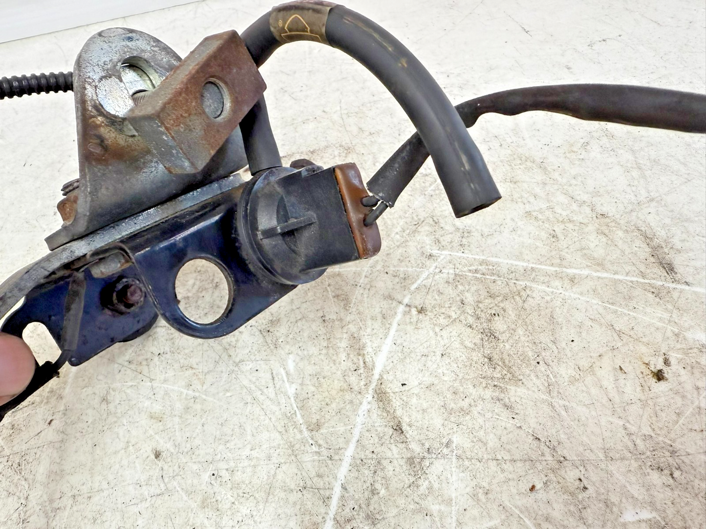 1997 HARLEY DAVIDSON SOFTAIL Upper Engine Motor Horn Mount Bracket