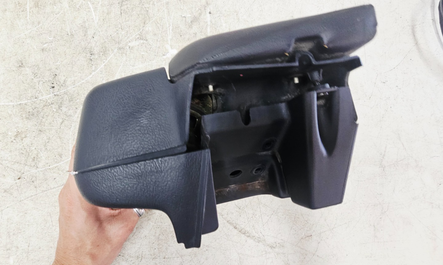 1995 HONDA GOLDWING GL1500 Right Left Armrest Stereo Audio Speakers Housing