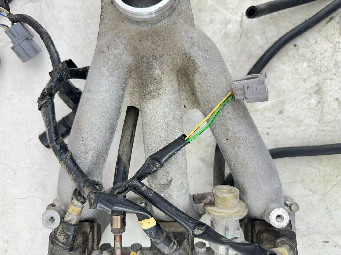 2004 Honda Goldwing GL1800 Intake Manifold W/ Fuel Injectors