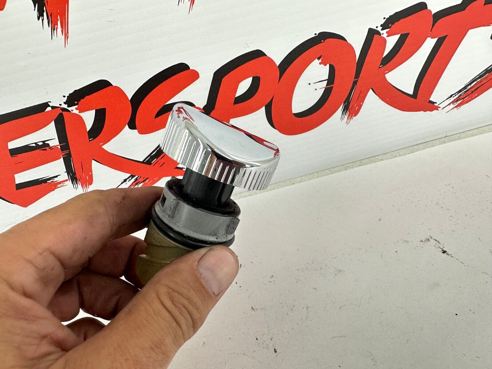 2007 HARLEY SPORTSTER CUSTOM Oil Tank Dipstick Cap