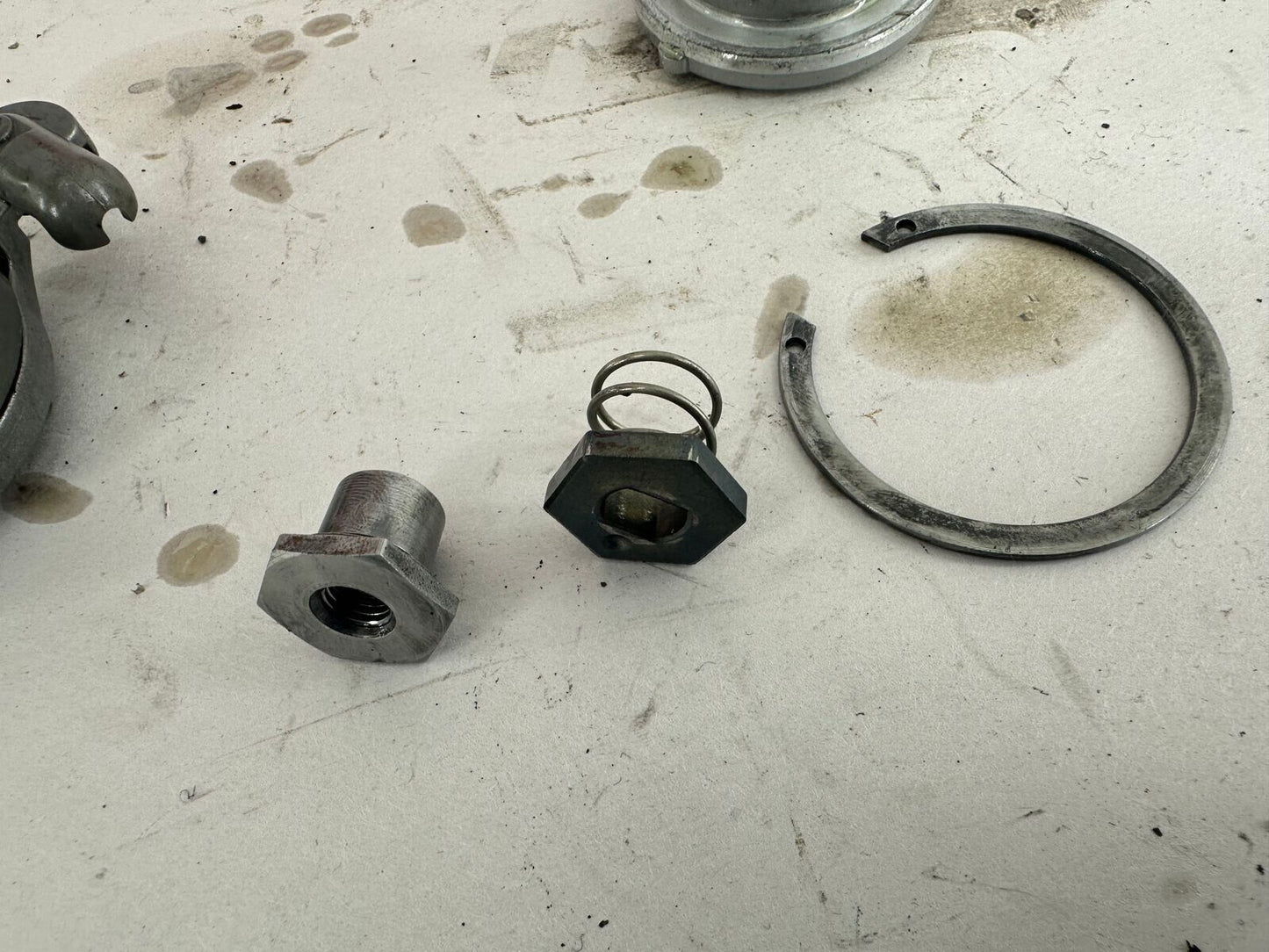 2003 Harley Davidson Sportster OEM HD Clutch Release Adjuster Screw+Plate + Ramp