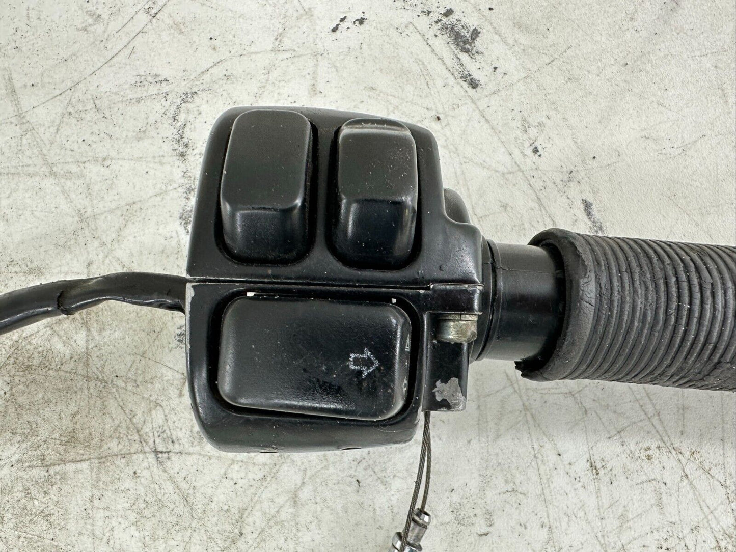 2001 Harley Davidson Sportster Throttle Controls Switch Housing Braided Cable