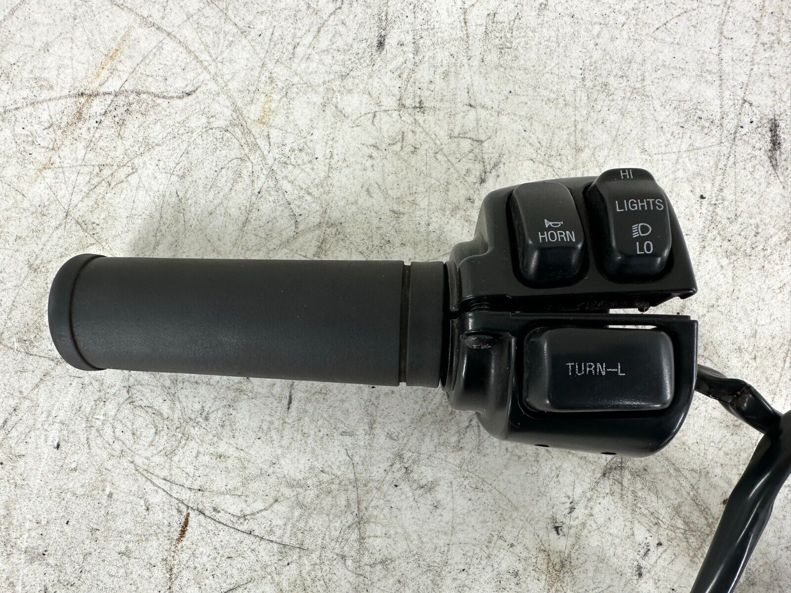 1999 HARLEY DAVIDSON DYNA LEFT HAND CONTROLS SWITCH HOUSING BUTTONS SOFTAIL SPOR