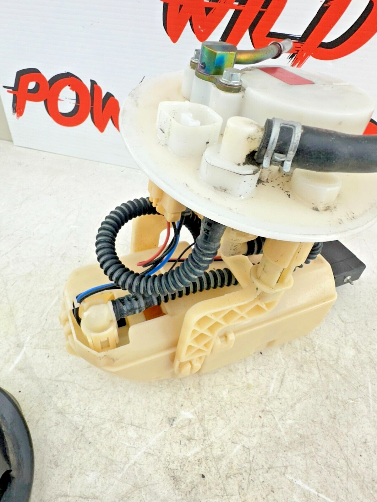 2004 Honda Goldwing GL1800 Fuel Pump Sending Unit OEM Genuine Part