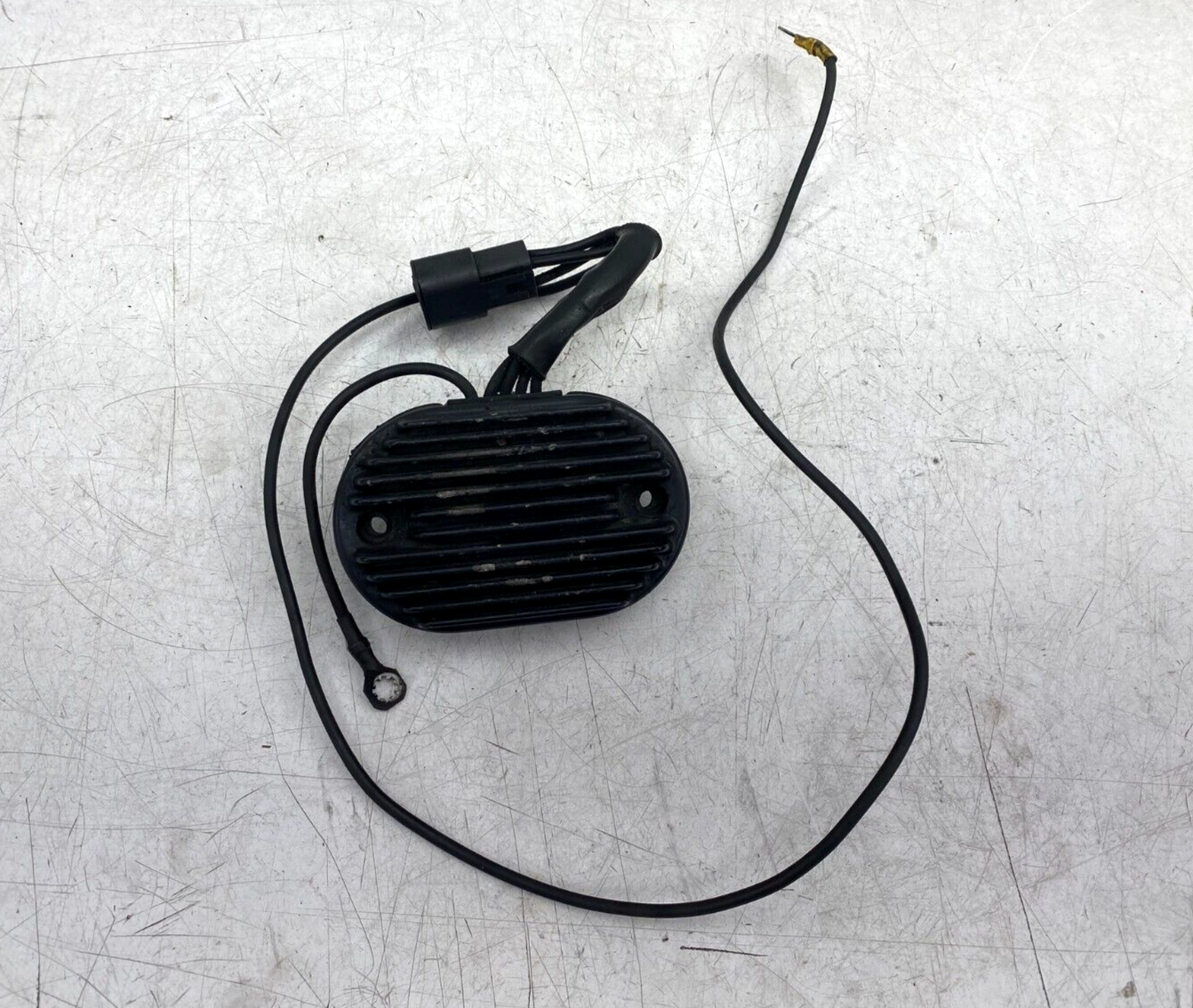 2001 HARLEY SOFTAIL Deuce Battery Voltage Regulator
