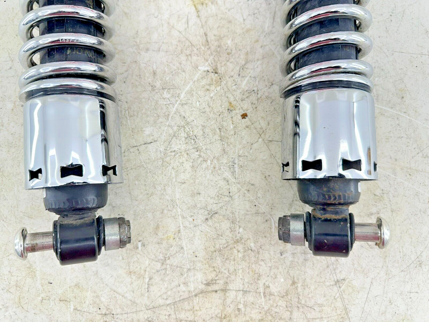 2002 HARLEY DYNA LOW RIDER Progressive Rear Shocks Suspension