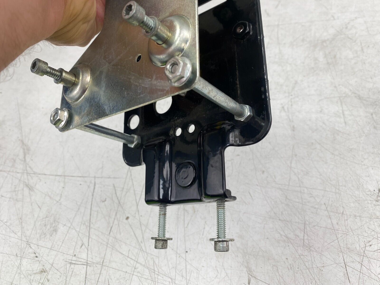 1998 HARLEY DAVIDSON DYNA ECM ECU TSM Chrome Left Side Cover Mounting Bracket