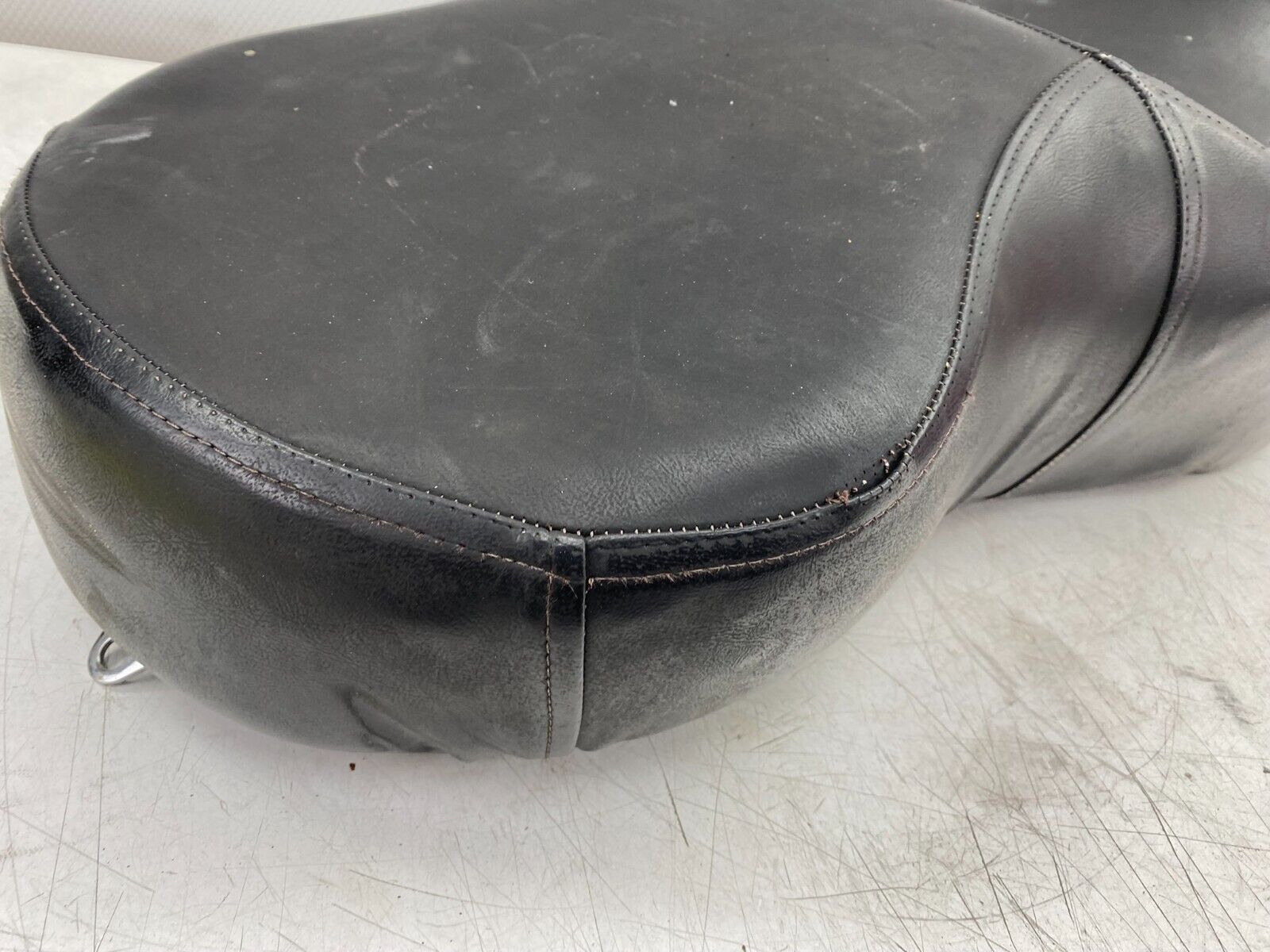 2007 Harley Davidson Dyna Seat Saddle Two Up Driver Passenger