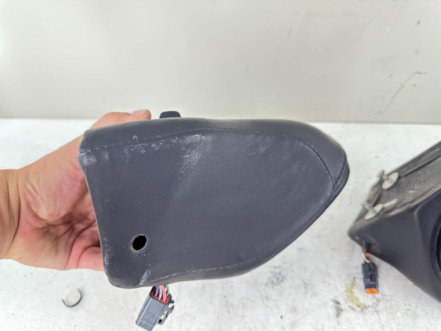 2004 HARLEY ELECTRA GLIDE Rockford Fosgate Passenger Rear Speakers & Box