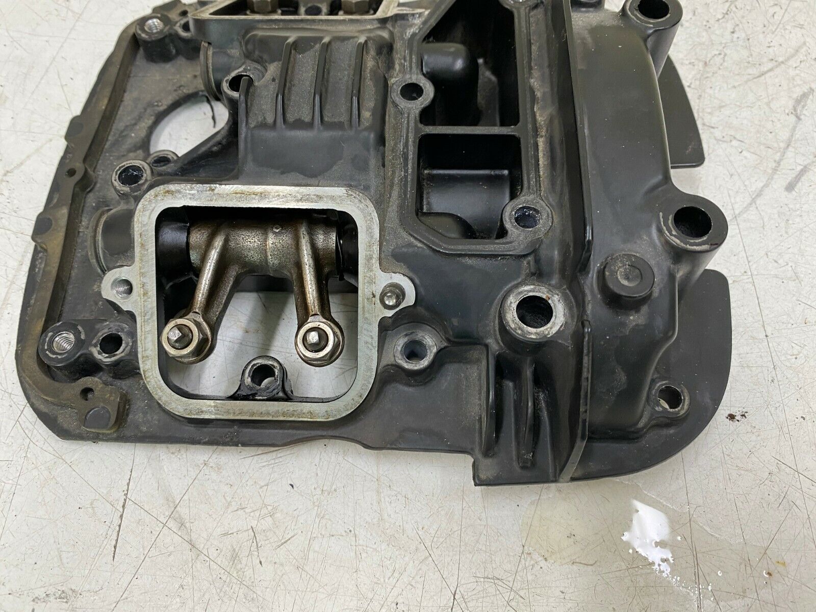 2001 SUZUKI INTRUDER 800 VS800GL Rear Cylinder Head Valve Cover Rocker Box 11K