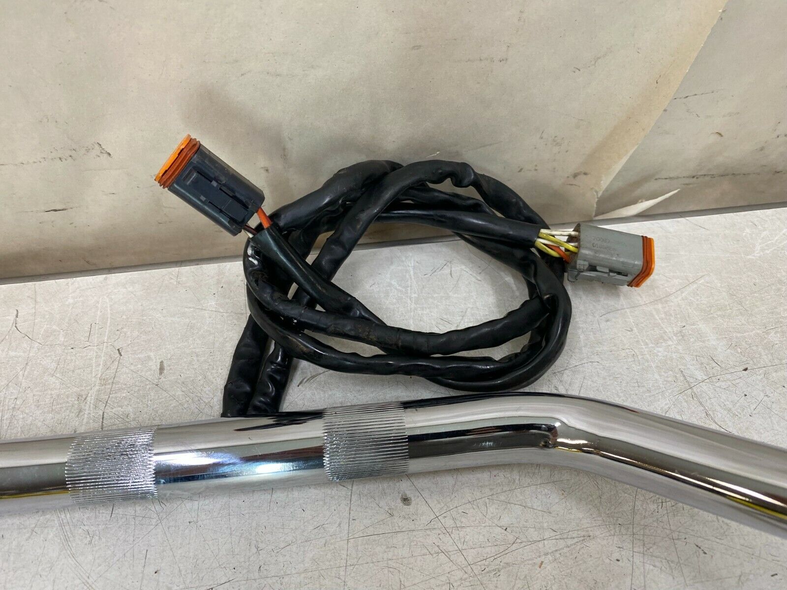 2000 HARLEY DAVIDSON DYNA CHROME HANDLEBARS SWITCH HOUSING BUTTON THROTTLE CABLE