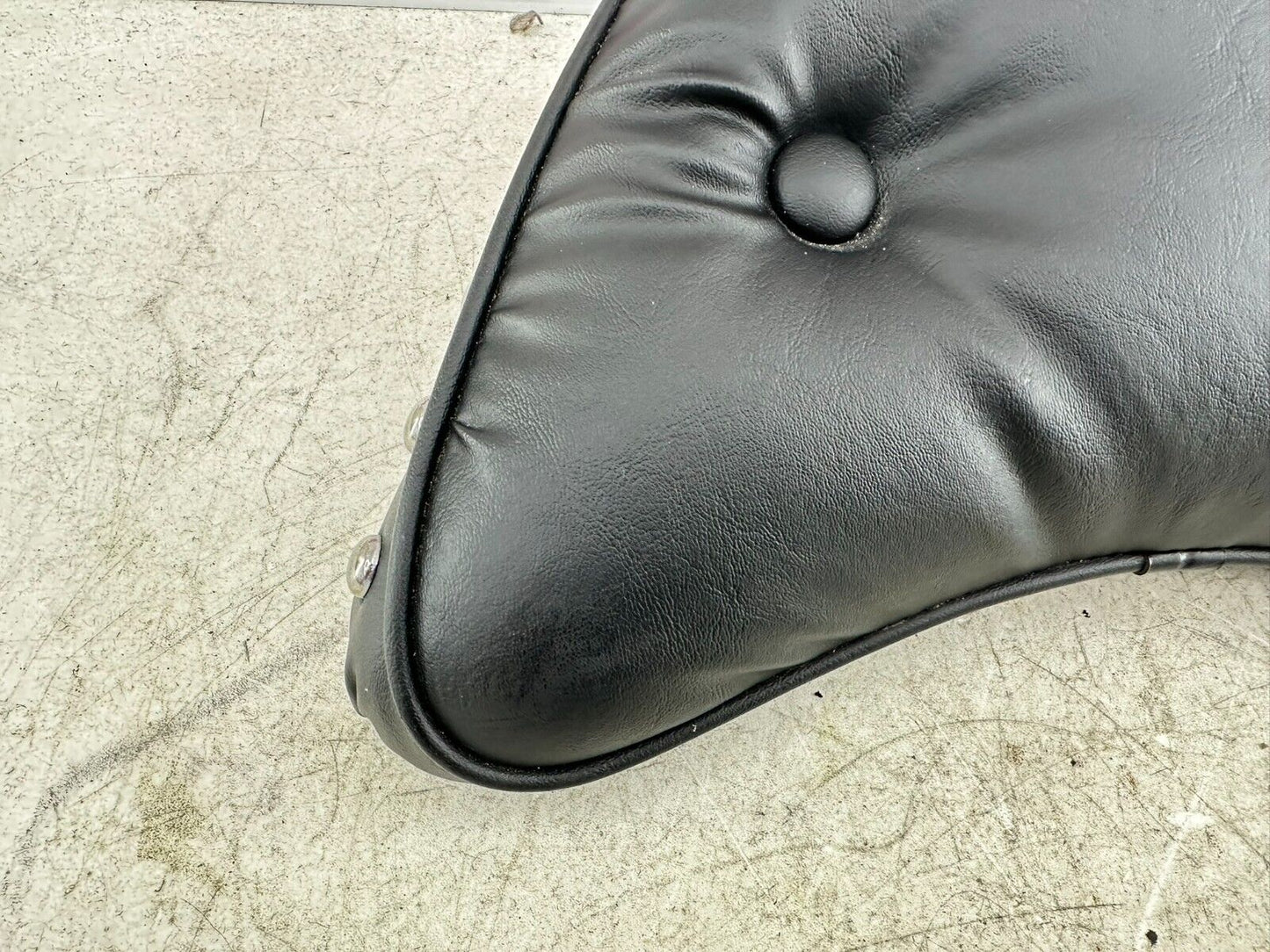 2001 HARLEY SOFTAIL FLSTS Heritage Springer Tall Backrest Pad W/ Studs