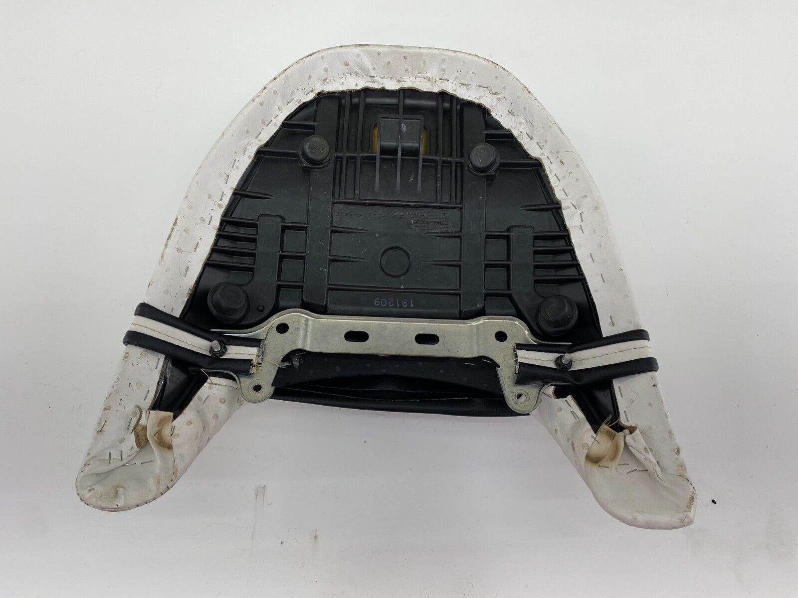 06-17 SUZUKI BOULEVARD M109R VZR1800 Passenger Seat Saddle Pillion