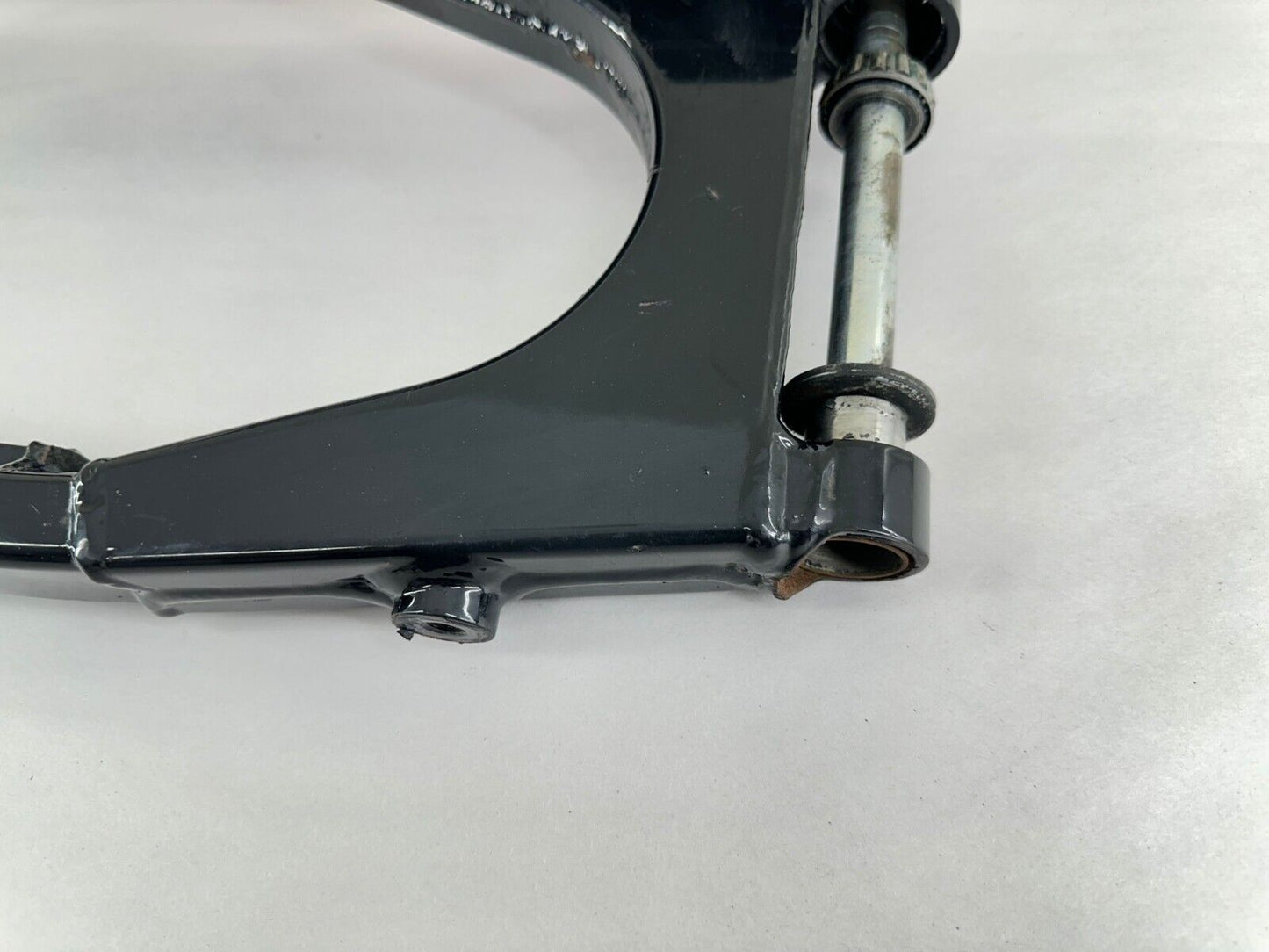2003 Harley Davidson Sportster Swingarm Fork + Axle + Mounting Bolt