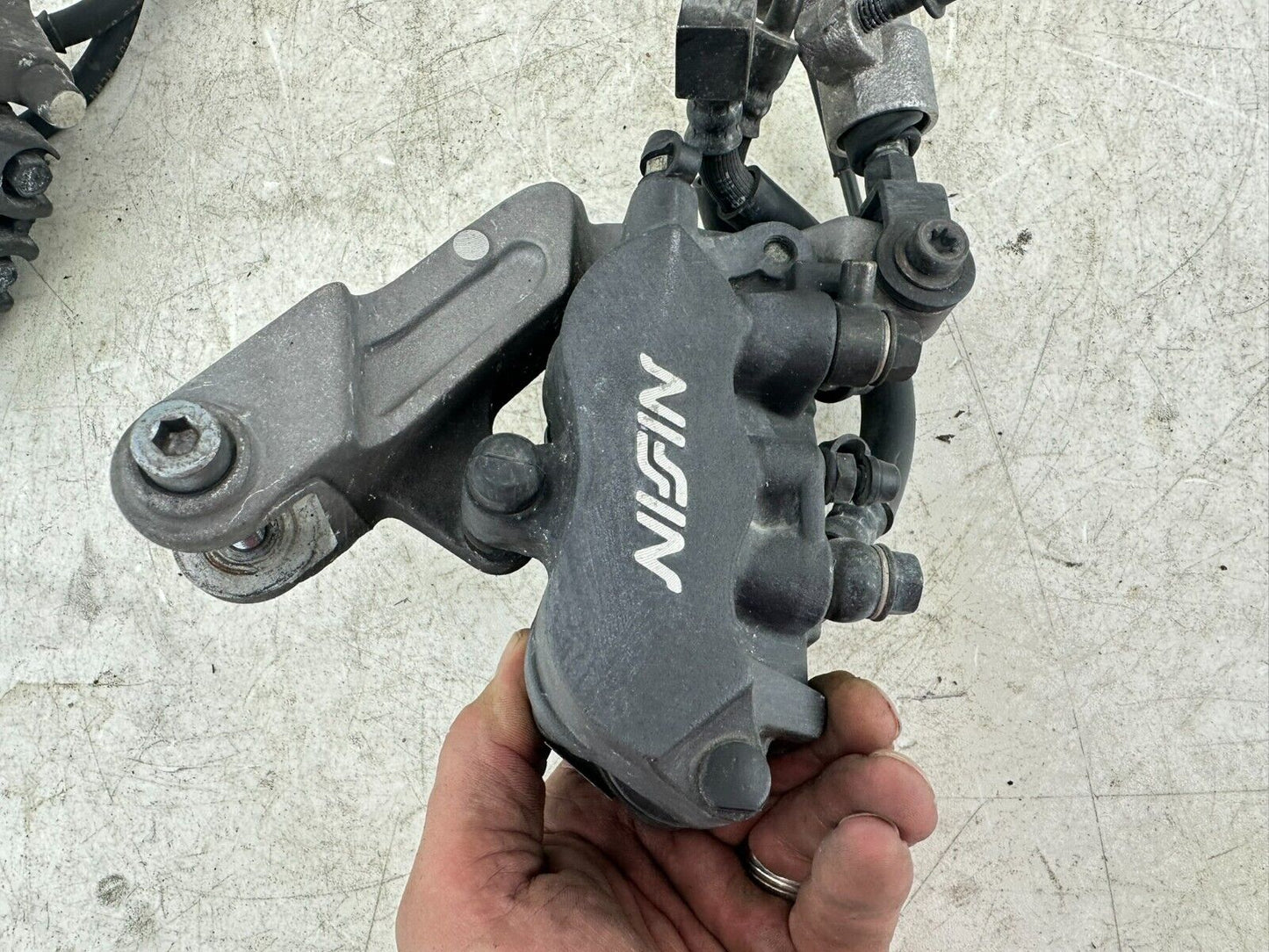 2004 Honda Goldwing GL1800 Front Right Left Brake Caliper + Hoses
