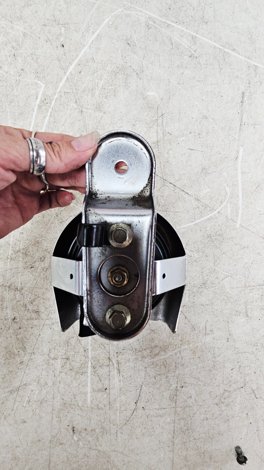 2003 HARLEY ELECTRA GLIDE Horn + Chrome Cover