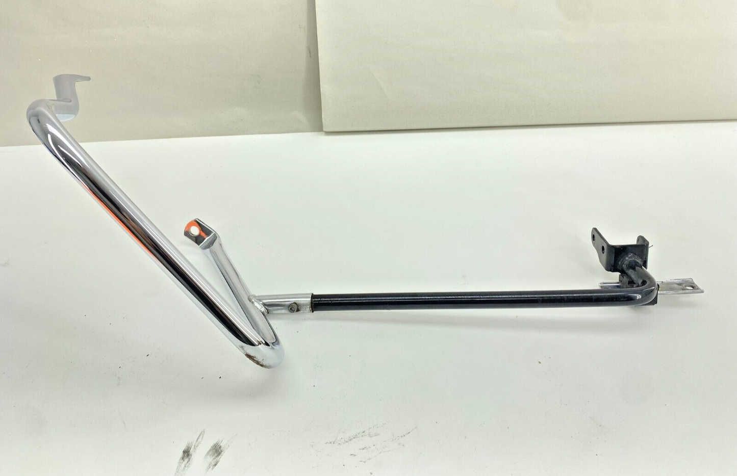 2014 Harley Davidson Electra Glide Left Side Saddlebag Guard Muffler Hanger