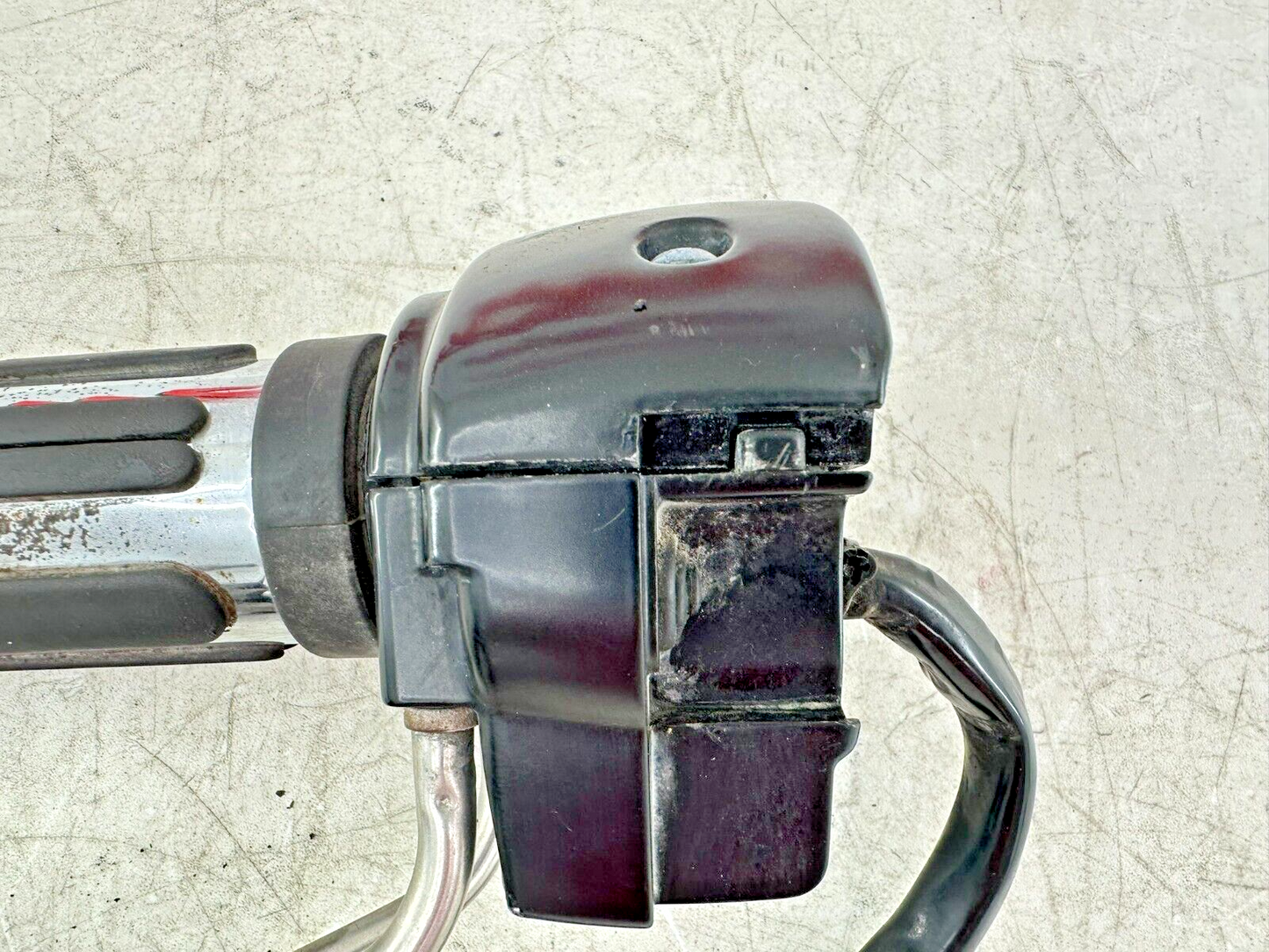 1999 HARLEY FLH ELECTRA GLIDE Right Throttle Controls Switch Housing Buttons