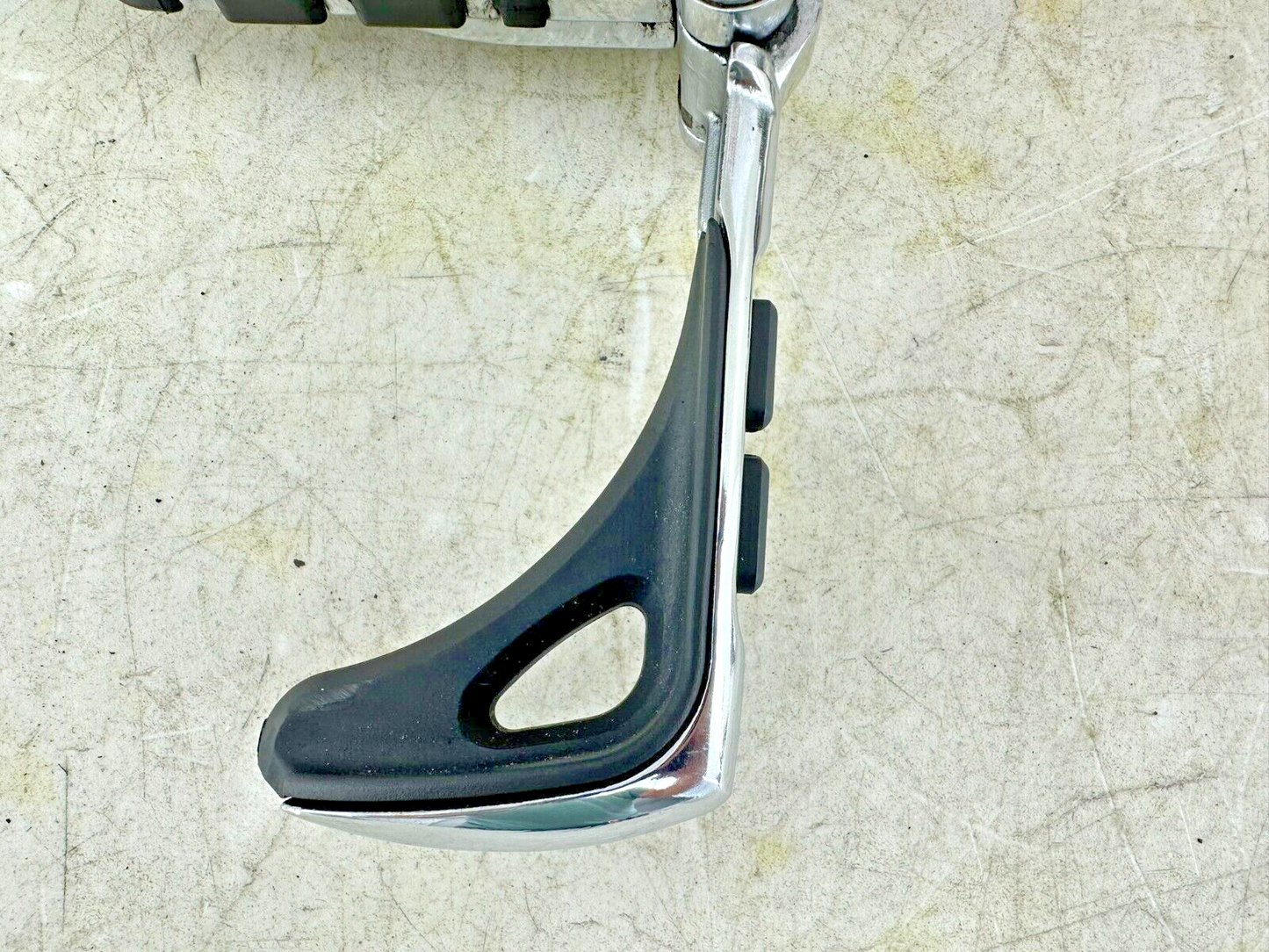 1999 HARLEY SOFTAIL Chrome Kuryakyn Transformer Footpegs + MTG Bracket