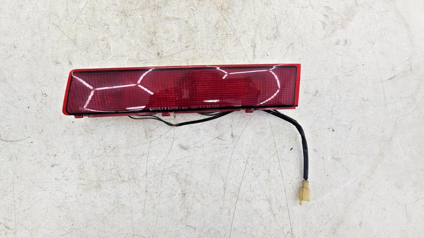 1993 HONDA GOLDWING GL1500 Trunk Side Lights Housing Refelctor w/ Bulbs