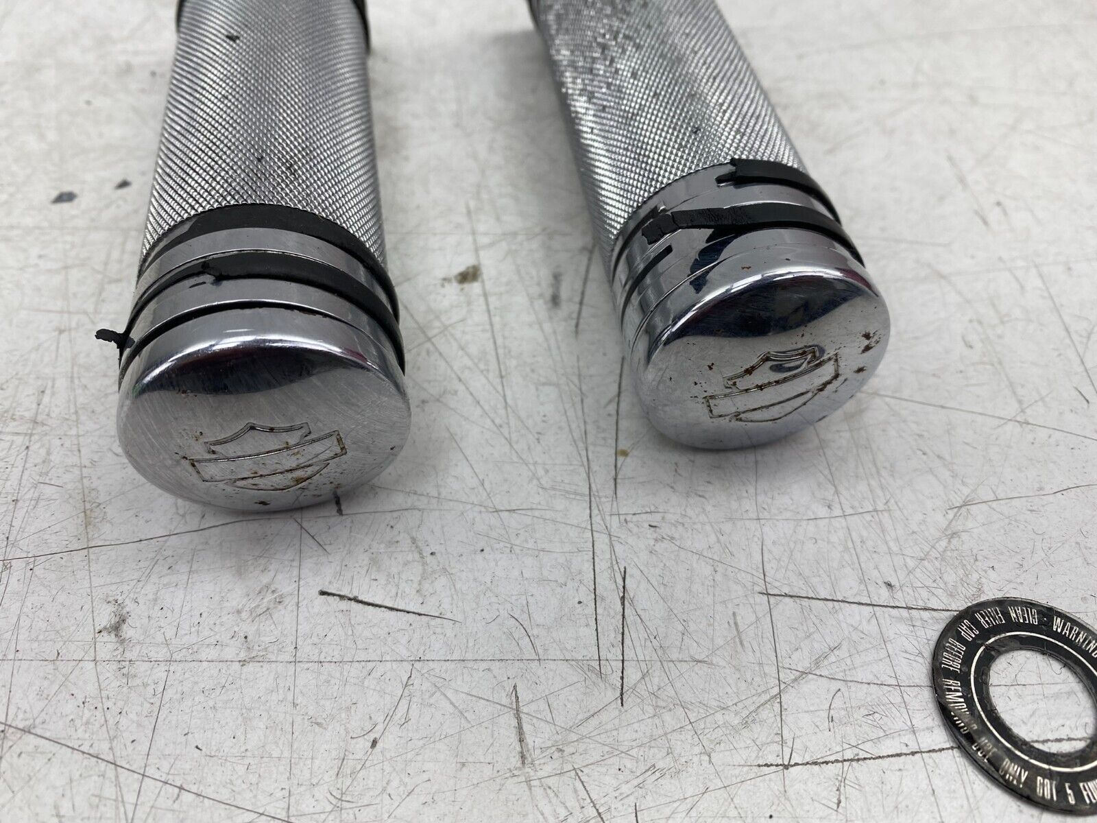 2001 HARLEY SOFTAIL DEUCE DYNA SPORTSTER Grips Throttle Tube Chrome
