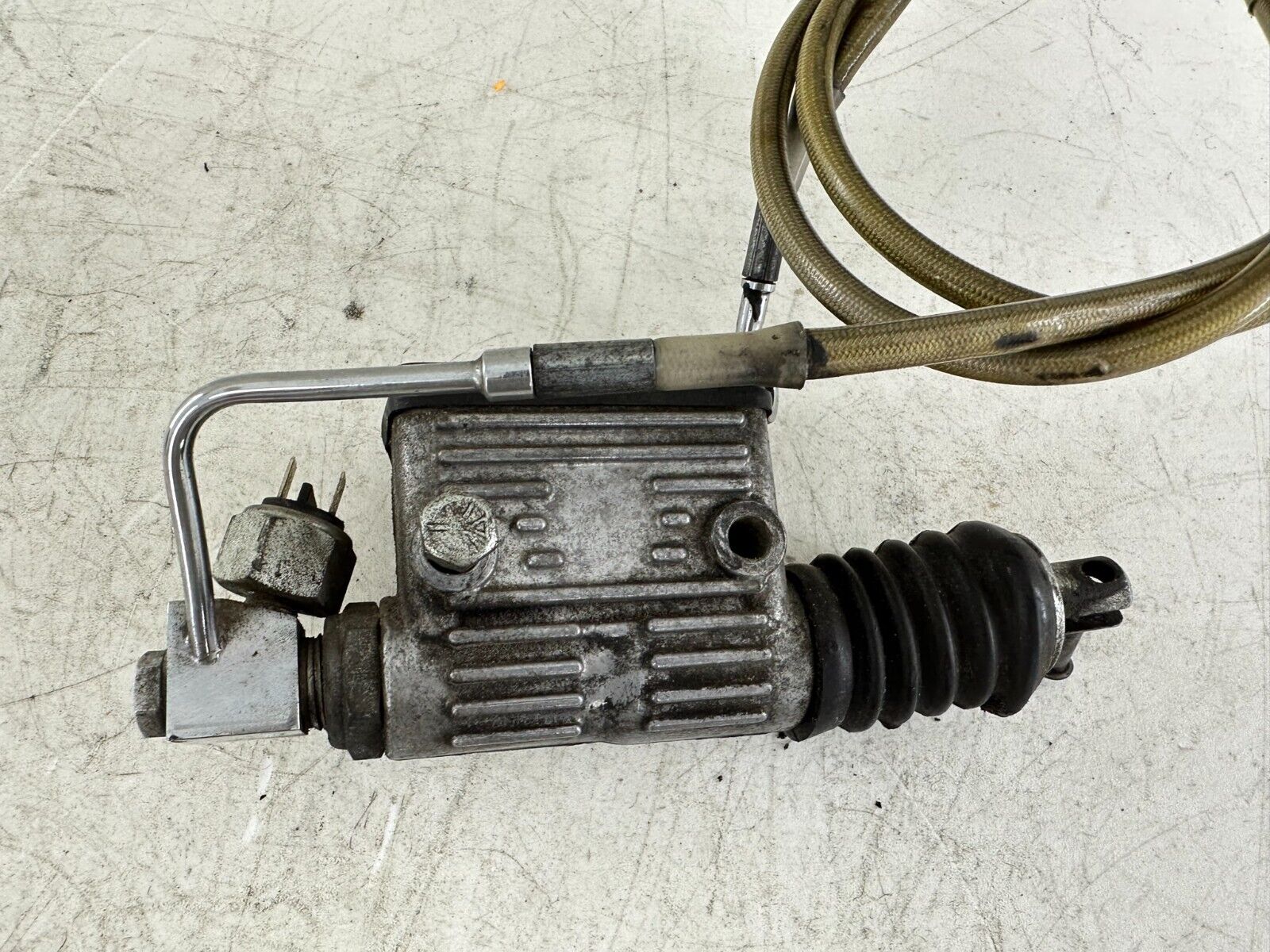 1999 HARLEY DAVIDSON SOFTAIL Rear Brake Master Cylinder & Braided Hose