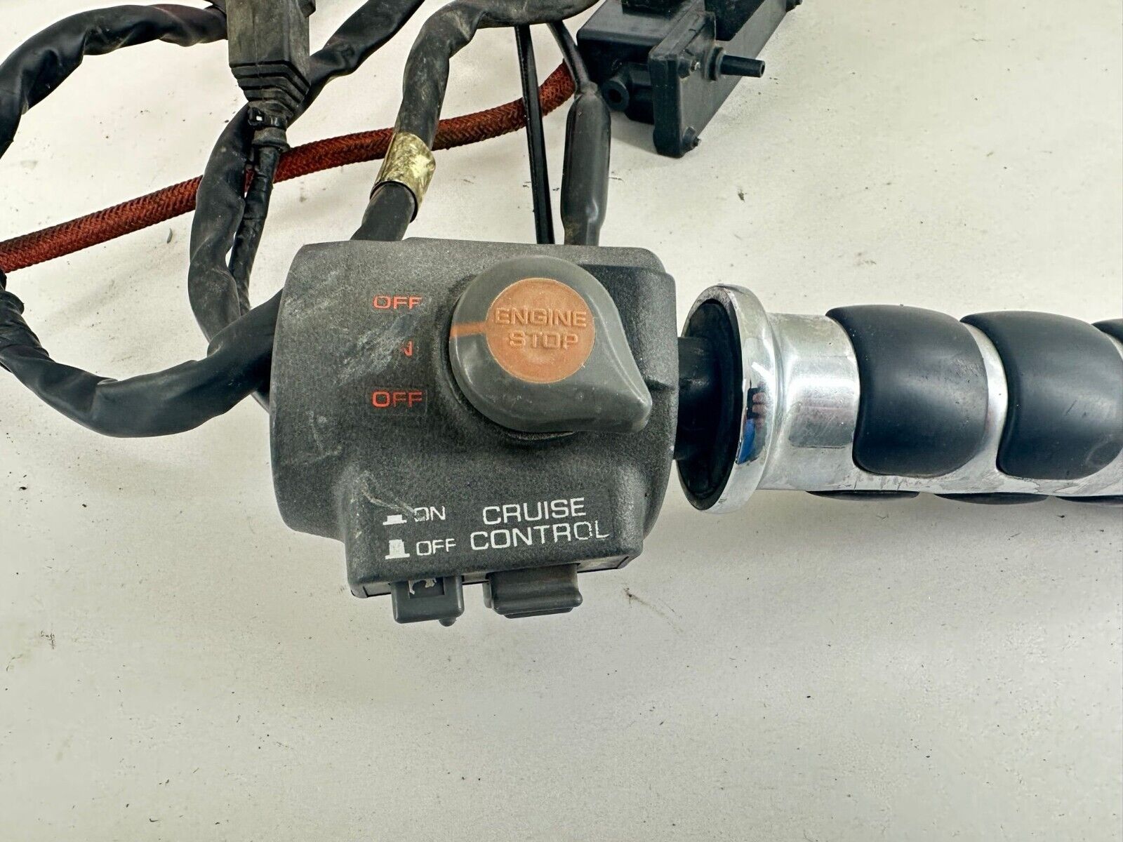 88-00 HONDA GOLDWING GL1500 Right Hand Throttle Controls Switch Housing