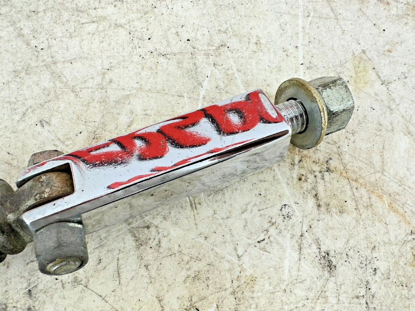 1997 HARLEY DYNA OEM HD Highway Forward Foot Pegs + MTG Hardware