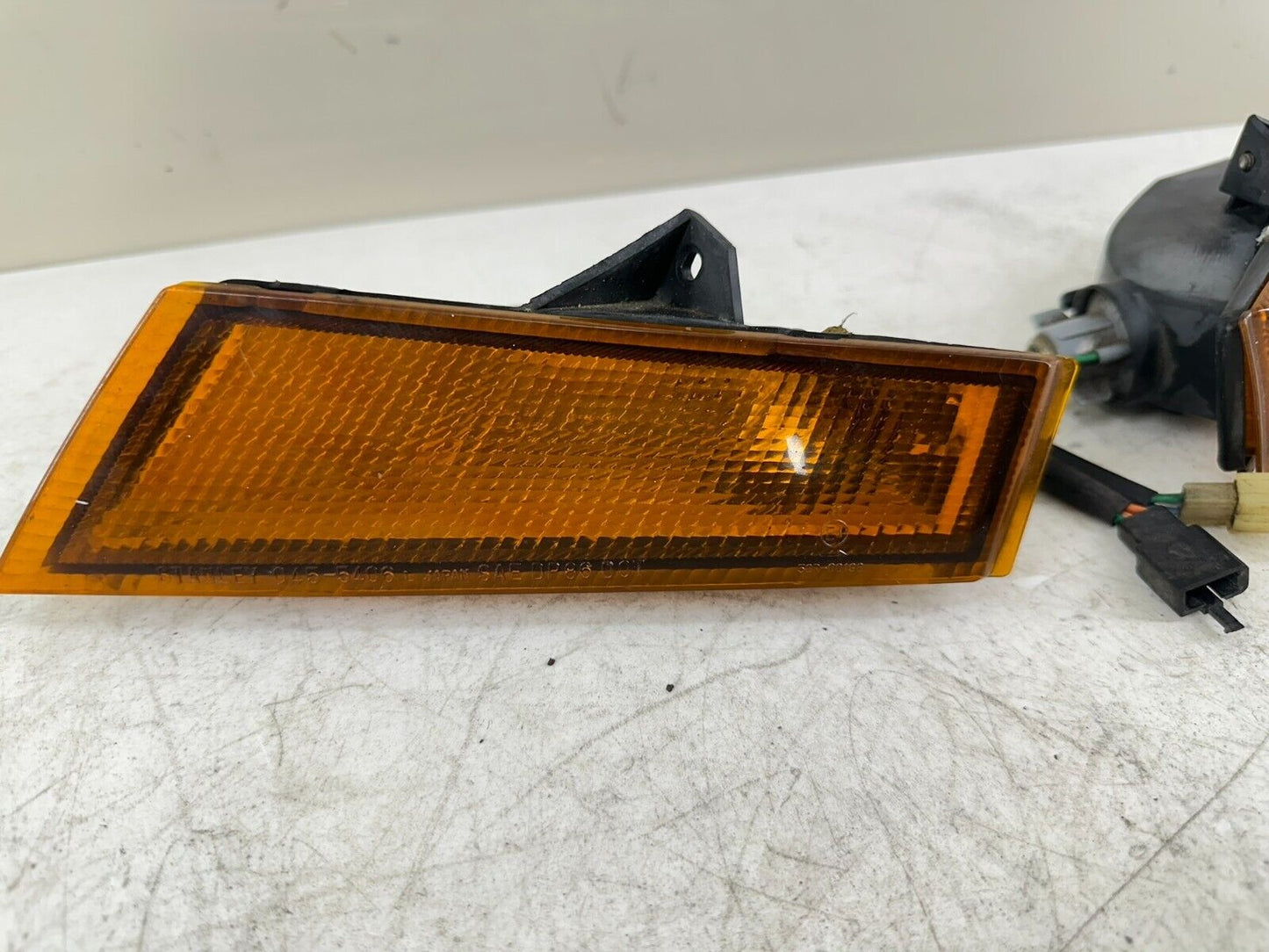 88-00 HONDA GOLDWING GL1500 Main Upper Fairing Front Turn Signal Light Housing