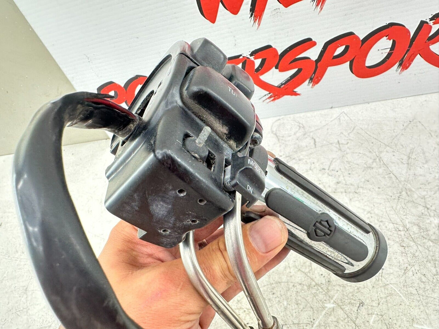 1999 HARLEY FLH ELECTRA GLIDE Right Throttle Controls Switch Housing Buttons